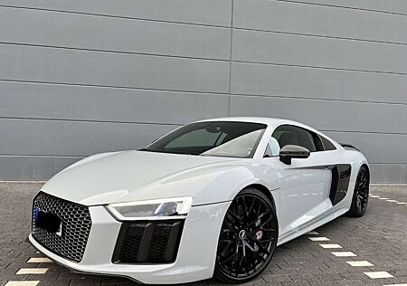 Audi R8 V10 plus 5.2 FSI quattro S tronic