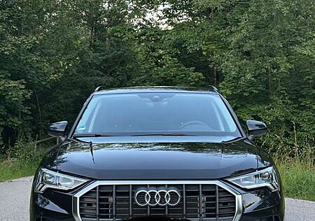 Audi Q3 45 TFSI e basis