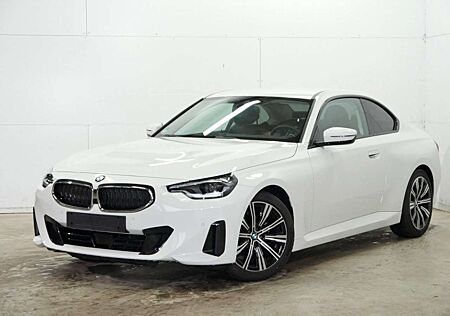 BMW 218i 218 Coupe Sport M Shadow LifeCockpit Kamera