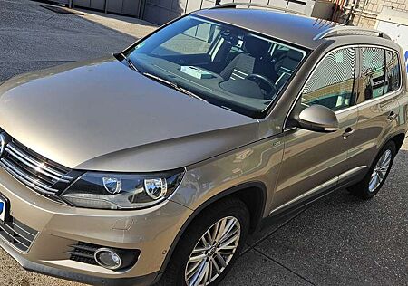VW Tiguan Volkswagen 2.0 TDI DPF 4Motion DSG Cup Sport