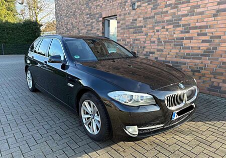 BMW 525 525D 204 PS Panorama AHK Standheizung BI-Xenon EURO5