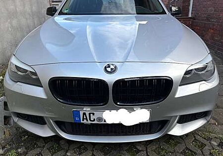BMW 525d 525 xDrive Touring Sport-Aut.