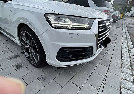Audi Q7 3.0 TDI quattro 3 X S-Sline