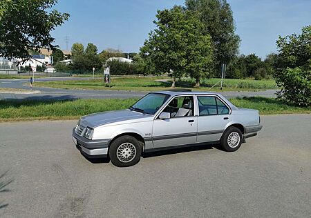 Opel Ascona C GLS Exklusiv Auto. 2.0 TÜV 4/26