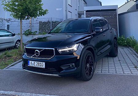 Volvo XC 40 XC40 XC40 T3 Geartronic Momentum Core