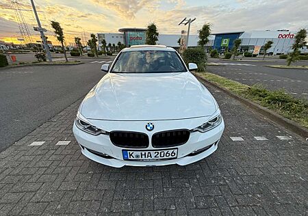 BMW 328i 328 Touring Aut. Luxury Line