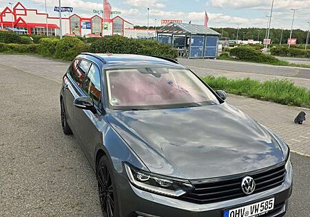VW Passat Variant Volkswagen 2.0 TDI SCR DSG Highline ++Sonderaustattung++