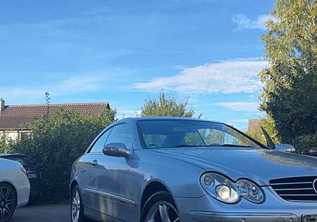 Mercedes-Benz CLK 320 gebraucht kaufen Mercedes-Benz CLK 320 Coupe Avantgarde