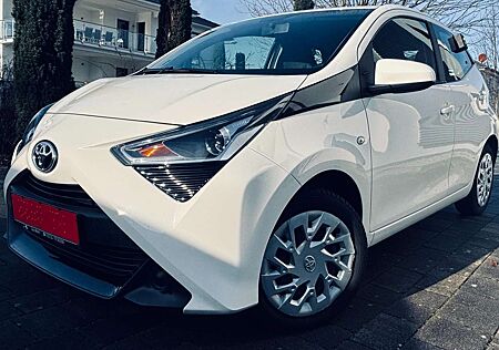 Toyota Aygo x-play