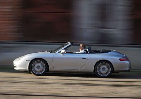 Porsche 996 911 Carrera 4 Cabrio PDC FL Klappe