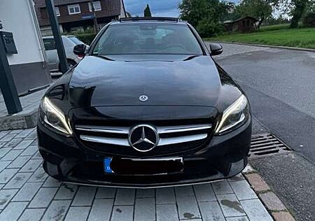 Mercedes-Benz C 300 d 4Matic 9G-TRONIC Avantgarde