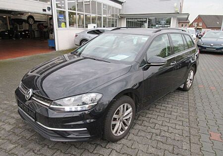 VW Golf Variant Volkswagen Comfortline 2.0 TDI DSG NAVI ALU APS SITZHZG