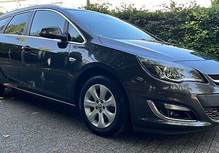 Opel Astra 1.4 Turbo Sports Tourer Aut. Exklusiv