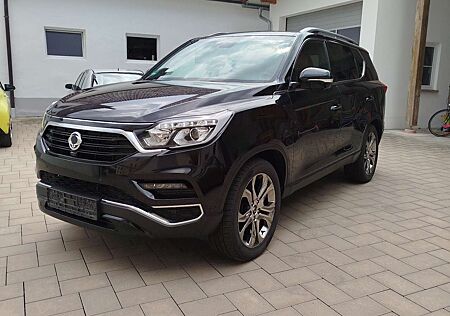 SsangYong Rexton 2.2 e-XDi 220 4WD Aut. Sapphire 3.5 T AHK