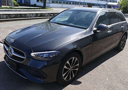 Mercedes-Benz C 300 e T 9G-TRONIC Klimaautomatik Navi Einpark Panorama