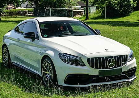 Mercedes-Benz C 63 AMG Coupe Speedshift MCT 9G