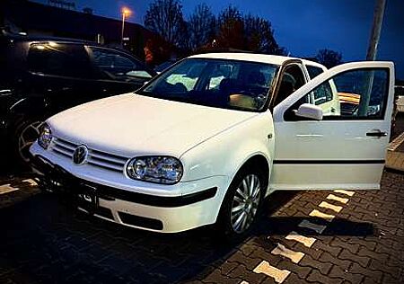 VW Golf Volkswagen
