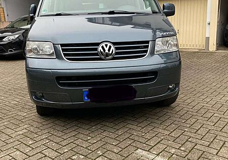 VW T5 Multivan Volkswagen Multivan DPF United