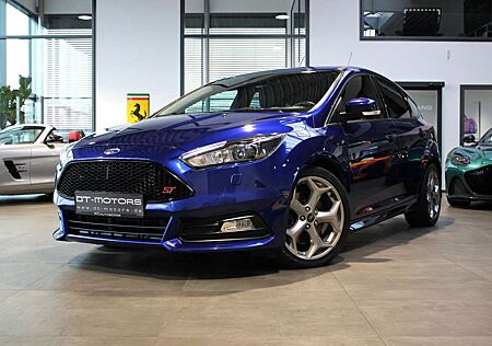 Ford Focus 2.0 TDCi *ST-LINE* RECARO/BI-XENON/NAV/18"