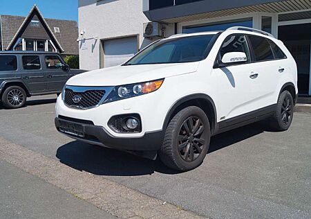 Kia Sorento 4WD*Leder*Xenon*Panorama*CAM*HU Neu*AHK*