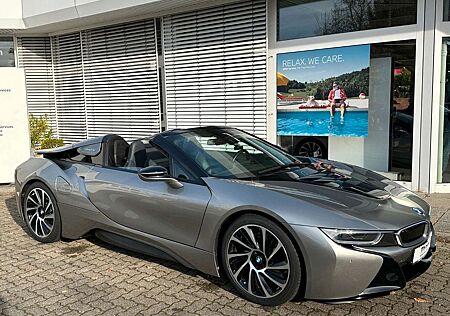 BMW i8 Roadster + Navi+Laser+Klimaauto.+HarmanKardon