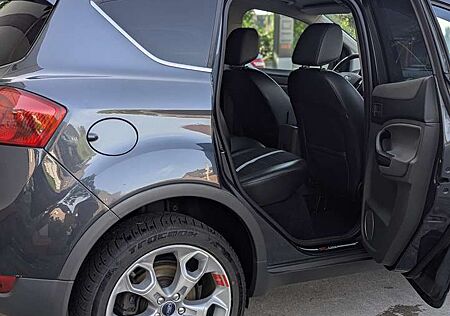 Ford Kuga 2.0 TDCi 2x4 Titanium