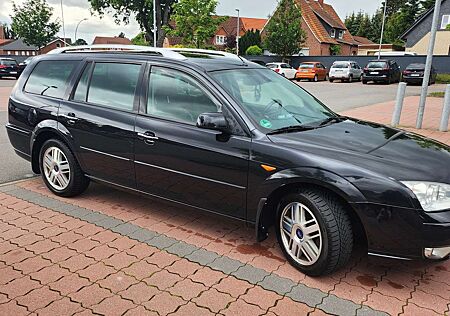 Ford Mondeo 2.5 Turnier V6 Aut. Titanium