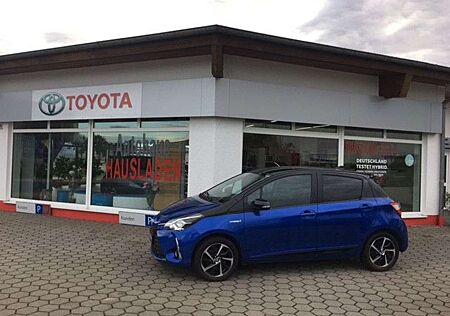 Toyota Yaris Hybrid Style Selection