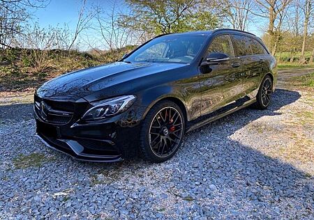 Mercedes-Benz C 63 AMG S T Speedshift 7G-MCT