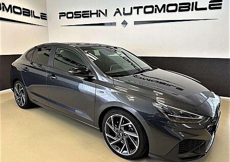 Hyundai i30 gebraucht kaufen Hyundai i30 1.5 T-GDI Fastback N-Line LED Leder Navi