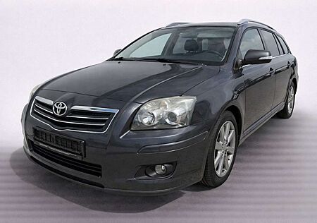 Toyota Avensis Kombi 2.2 D-CAT Team