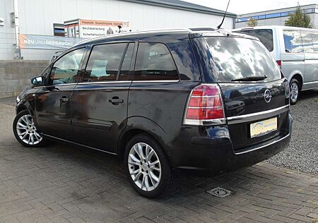 Opel Zafira AUTOMATIK*150 PS*LEDER*PANORAMADACH*SCHECKHEFT