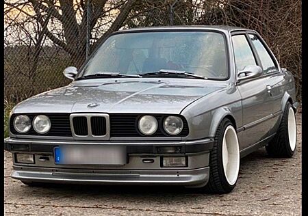 BMW 320i 320