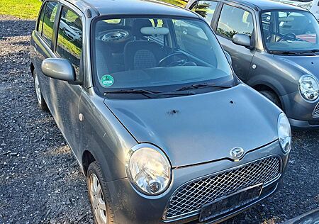 Daihatsu Trevis