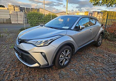 Toyota C-HR Hybrid Team Deutschland