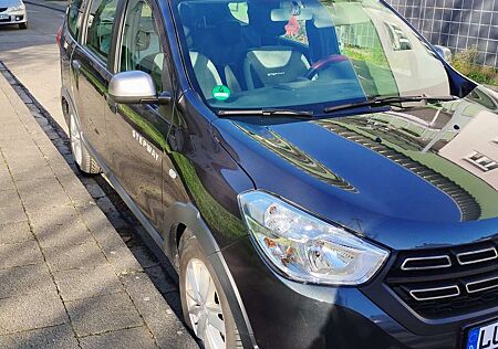 Dacia Lodgy TCe 130 GPF (7-Sitzer)Stepway