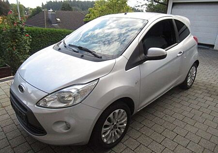 Ford Ka /+ 1.2 Titanium