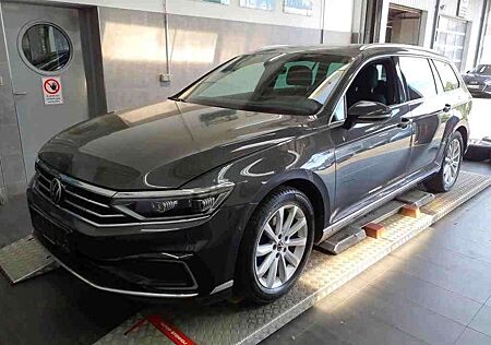 VW Passat Variant Volkswagen GTE Matrix/Kam/Stand-HZ/AHK/SHZ