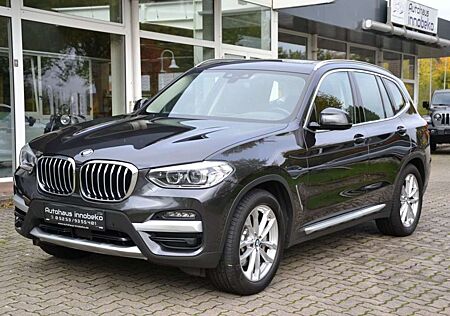 BMW X3 xDrive30d Aut. xLine*AHK*Pano*Leder