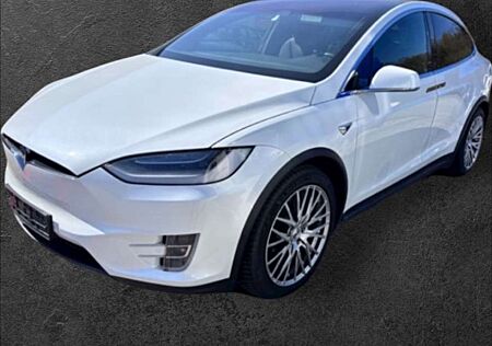 Tesla Model X Long Range/23tkm/Navi/Kamera