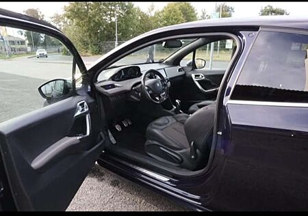 Peugeot 208 XY