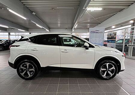 Nissan Qashqai 1.3 Connecta LED+KEYLESS+360°+ACC+VC uvm