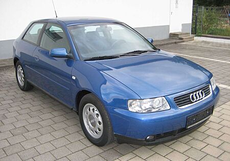 Audi A3 1.6 Attraction -Rentnerfahrzeug- Top Zustand!