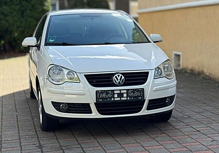 VW Polo Volkswagen United Klima Alu SHZ PDC EFH ALLWETTER