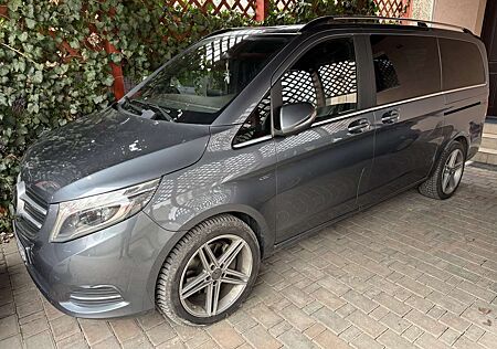 Mercedes-Benz V 250 (BlueTEC) d kompakt 4Matic 7G-TRONIC Edition