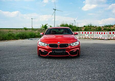 BMW M4 Coupe DKG Competition