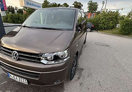 VW T5 Caravelle Volkswagen BMT Edition