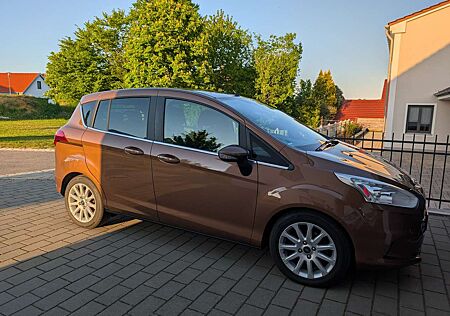 Ford B-Max 1.0 EcoBoost Titanium