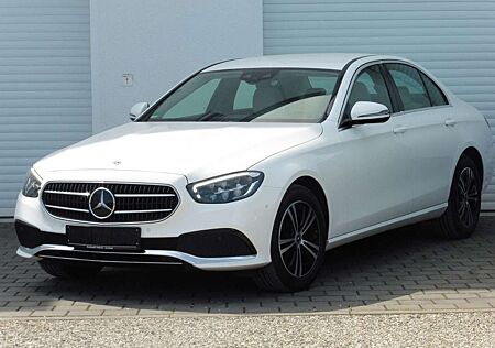 Mercedes-Benz E 220 d Avantgarde WIDE HUD LED Distronic Navi