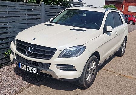 Mercedes-Benz ML 400 (166.056)